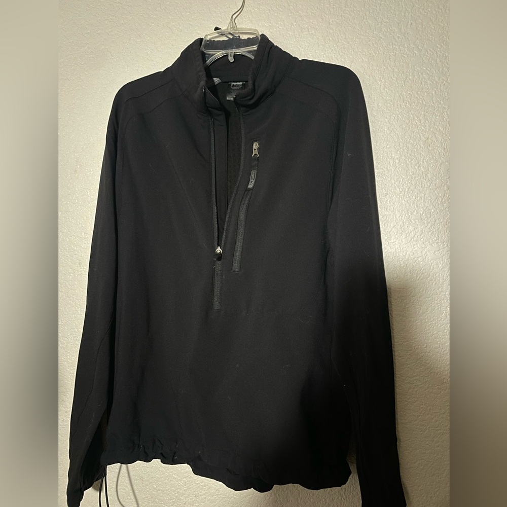 REI men’s black jacket
